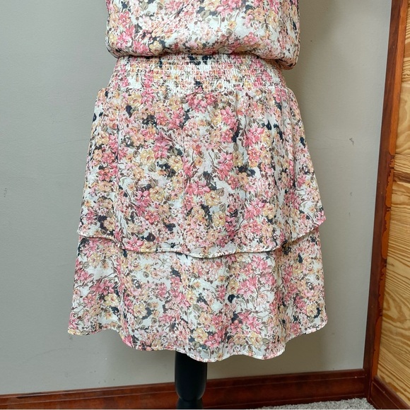 1.State Floral Ruffle Smocked Waist Keyhole Back Tiered Mini Dress XXS - Picture 6 of 12